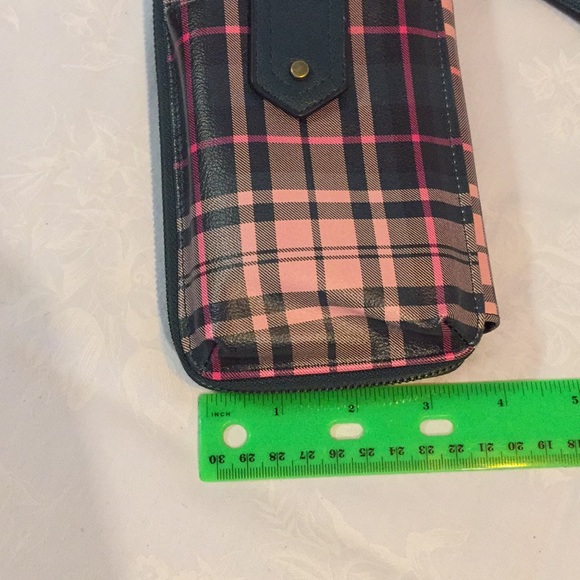 Plaid wallet/ cellphone holder - Picture 2 of 9